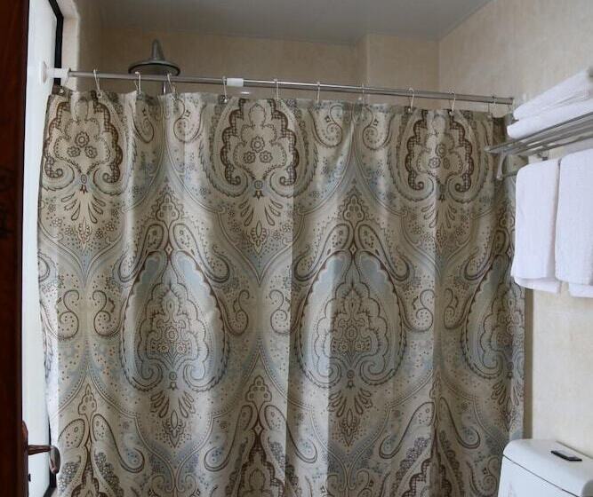 Otel Wuyishan City Chun Hui Traders