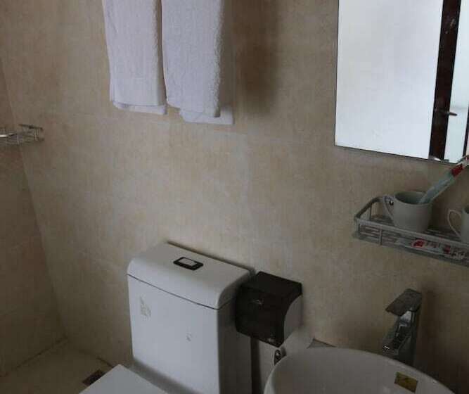 Otel Wuyishan City Chun Hui Traders