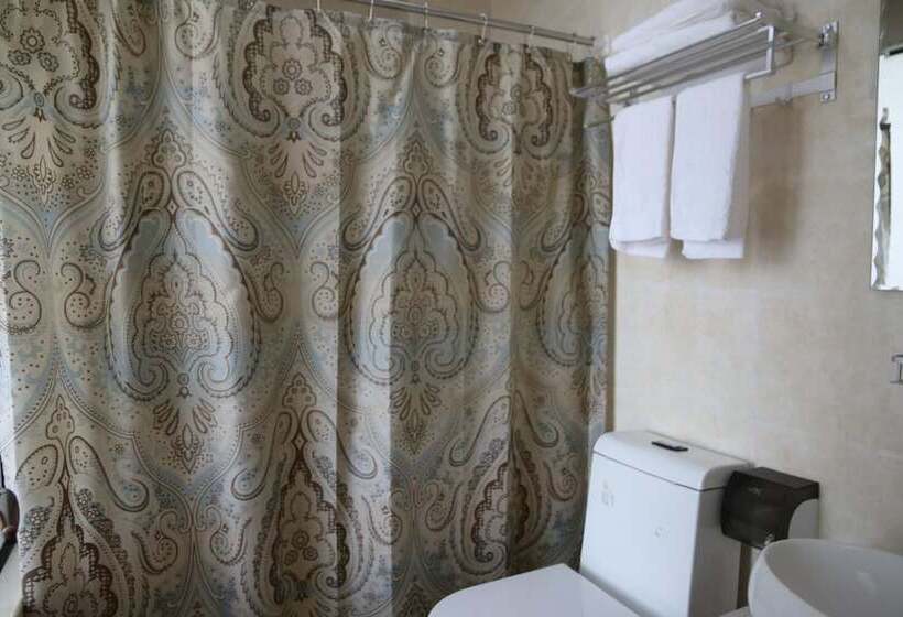 Otel Wuyishan City Chun Hui Traders