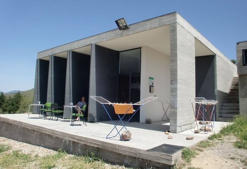 Albergue De La Via De La Plata   Hostel