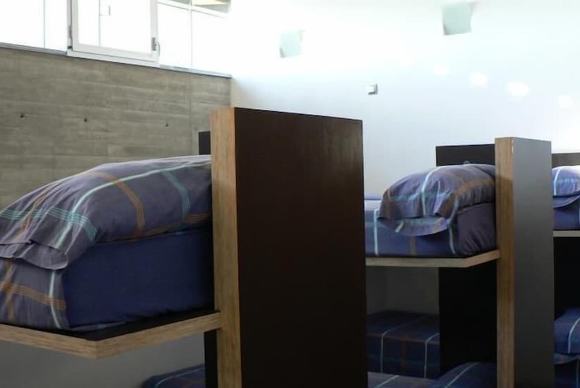 Albergue De La Via De La Plata   Hostel