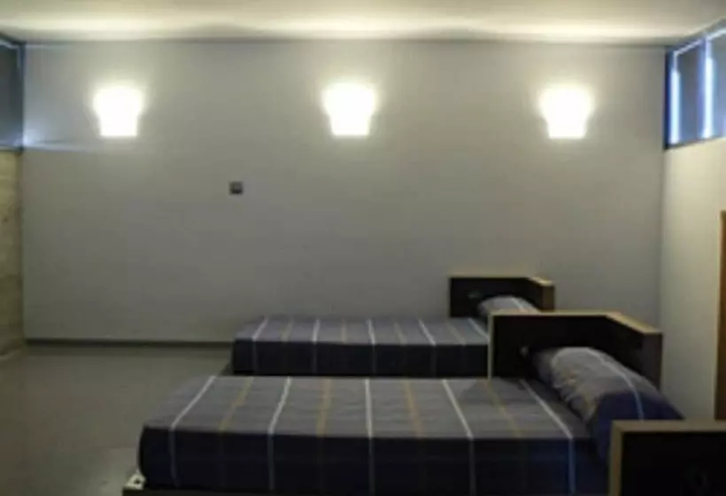Albergue De La Via De La Plata   Hostel