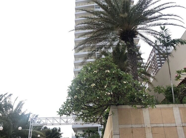 View Talay 6 Condominium By Honey