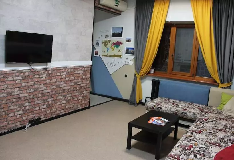 Boutique Hostel Be Happy