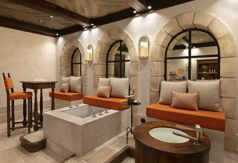 هتل Airelles Val D Isère