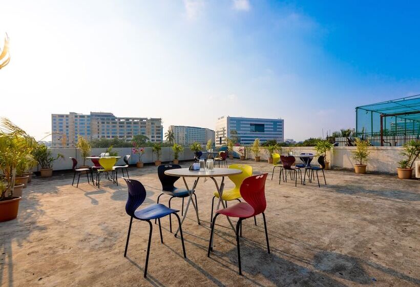 Hotel Apex International