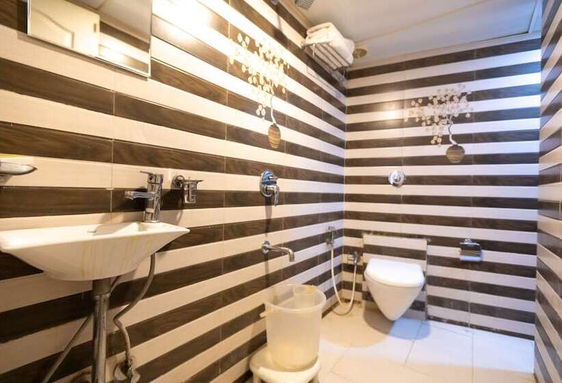 Hotel Apex International