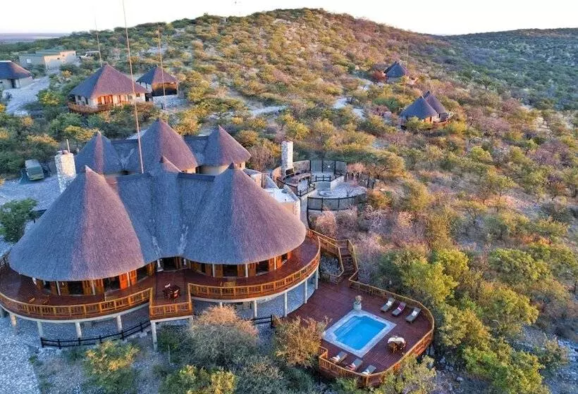 هتل Etosha Mountain Lodge