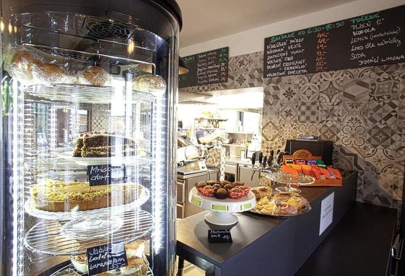 ホテル Penzion A Bistro Dílna