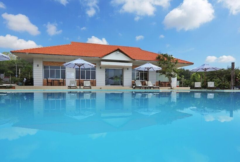 هتل Sky Star Beach Resort