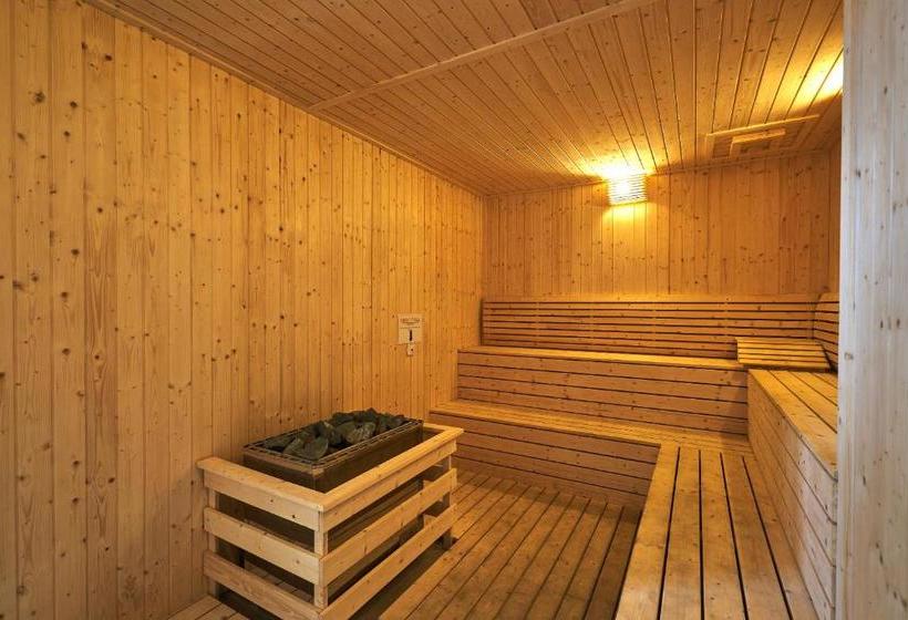 Oyo Home 1135 Magnificent 1br Kenwingston