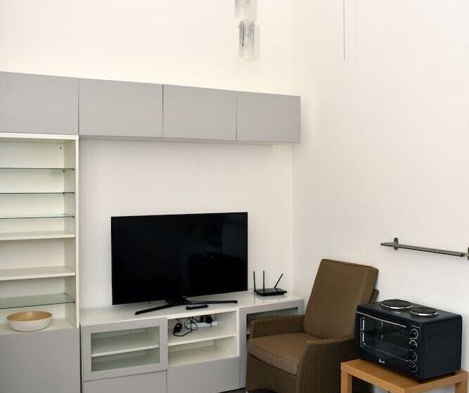 Tamarind Hotel Suite