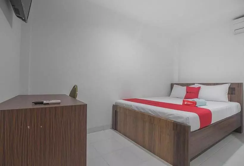 ペンション Reddoorz Near Living Plaza Balikpapan