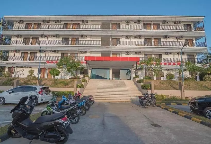 ペンション Reddoorz Near Living Plaza Balikpapan