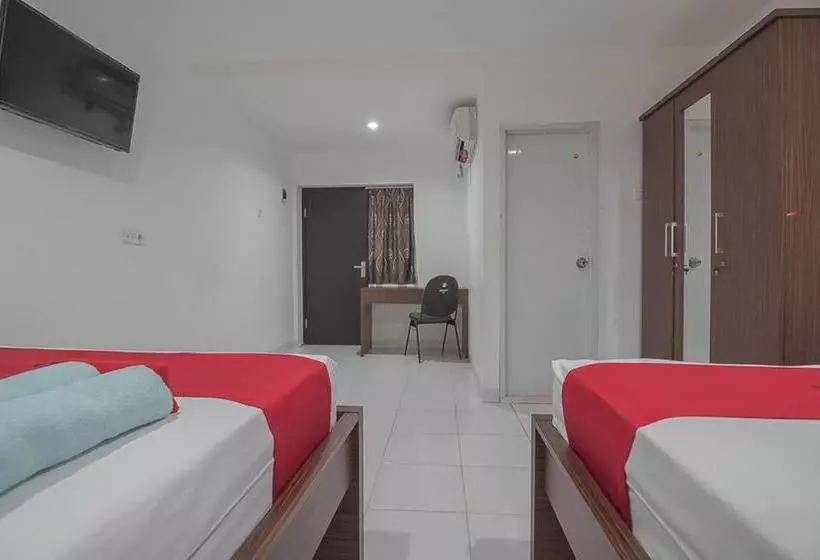 ペンション Reddoorz Near Living Plaza Balikpapan