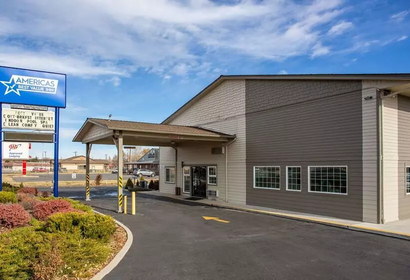 Hotelli Americas Best Value Inn Burns