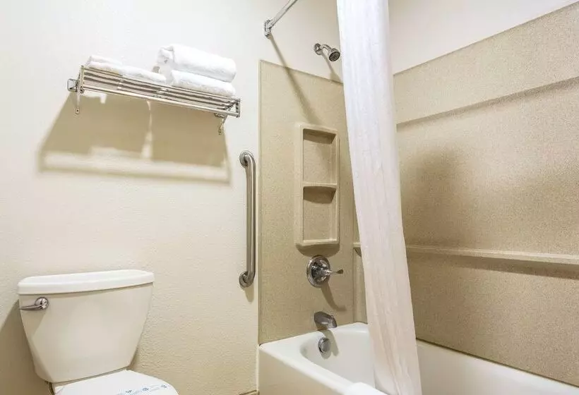 Hotelli Americas Best Value Inn Burns