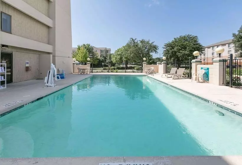 酒店 Baymont By Wyndham Arlington At Six Flags Dr