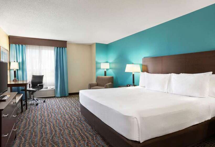 فندق Spark By Hilton Evansville East, In