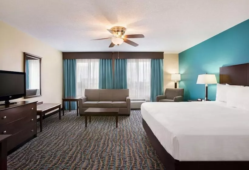 Отель Spark By Hilton Evansville East, In