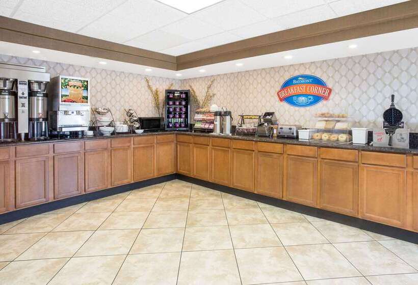 酒店 Baymont By Wyndham Janesville