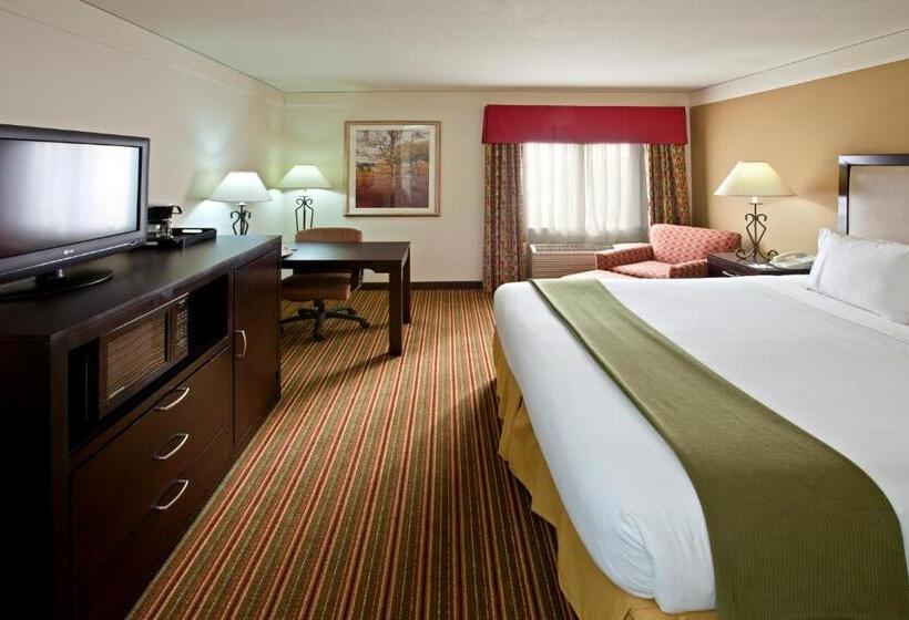 فندق Baymont By Wyndham Litchfield