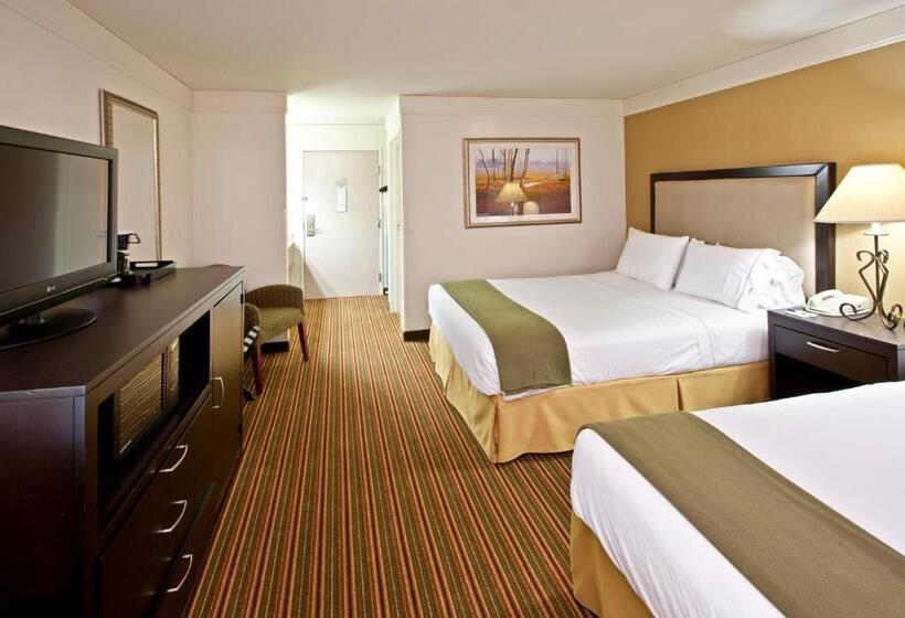 فندق Baymont By Wyndham Litchfield