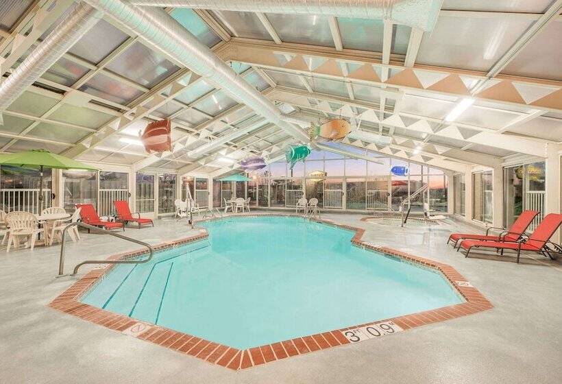 فندق Baymont By Wyndham Litchfield