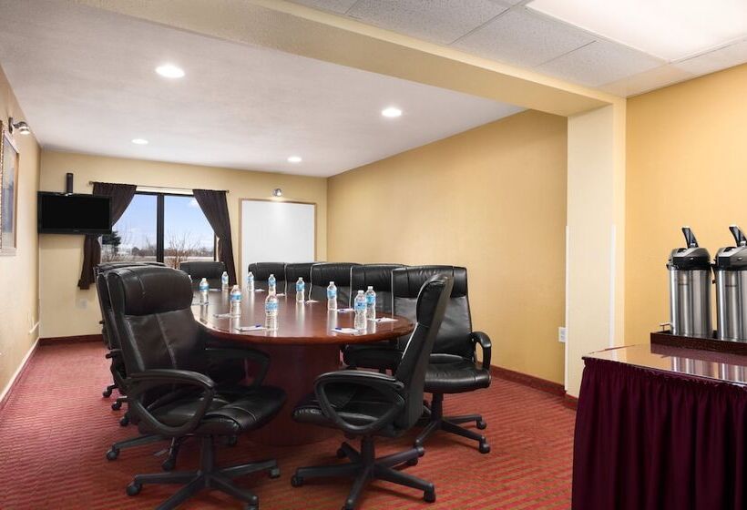 فندق Baymont By Wyndham Springfield Il