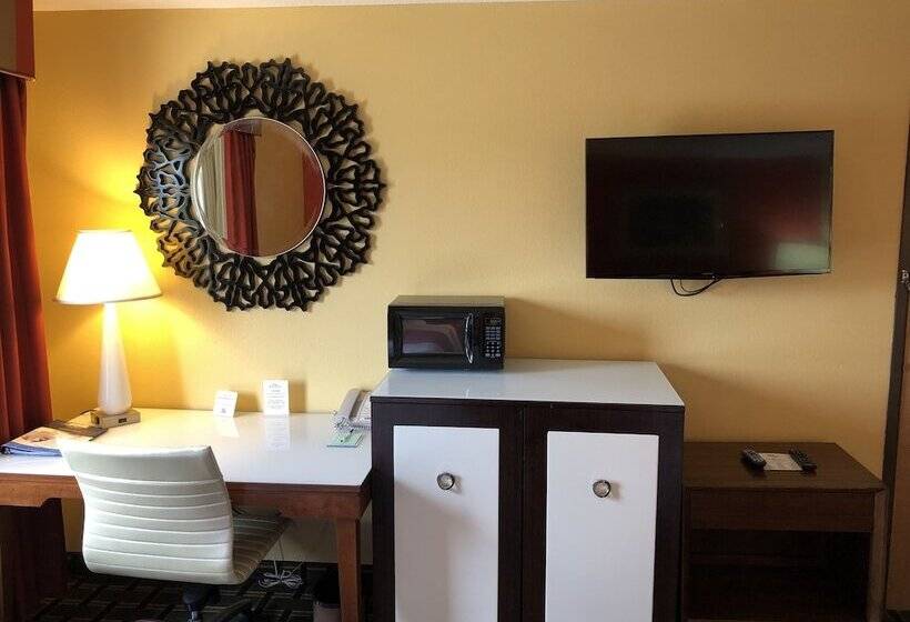 فندق Baymont By Wyndham Springfield Il