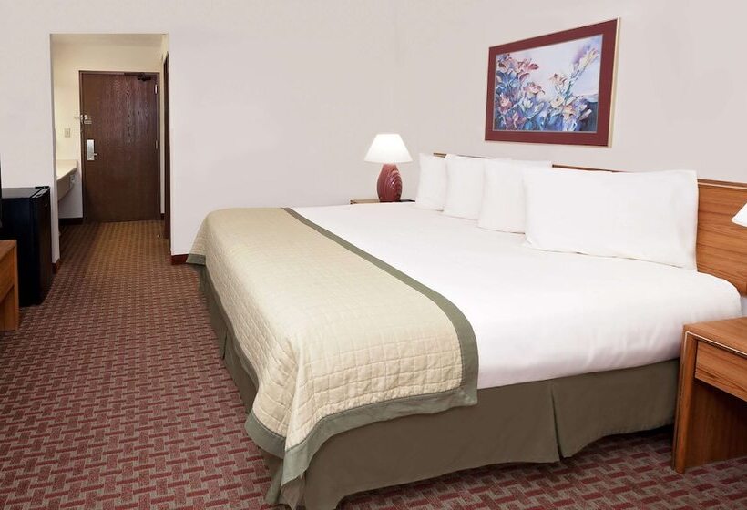 בית מלון כפרי Baymont By Wyndham St. Joseph/stevensville