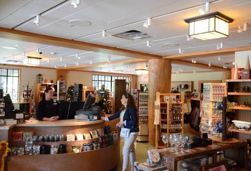 فندق Overlook Lodge And Stone Cottages At Bear Mountain