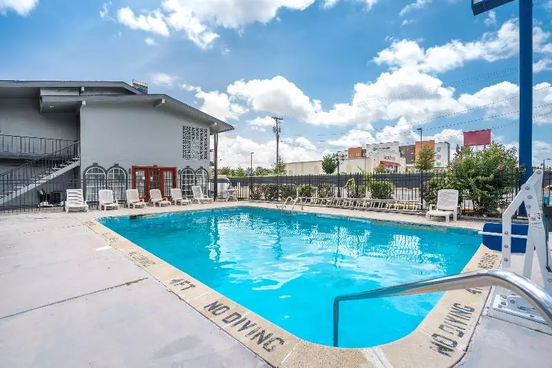 OYO Hotel Shreveport Airport North