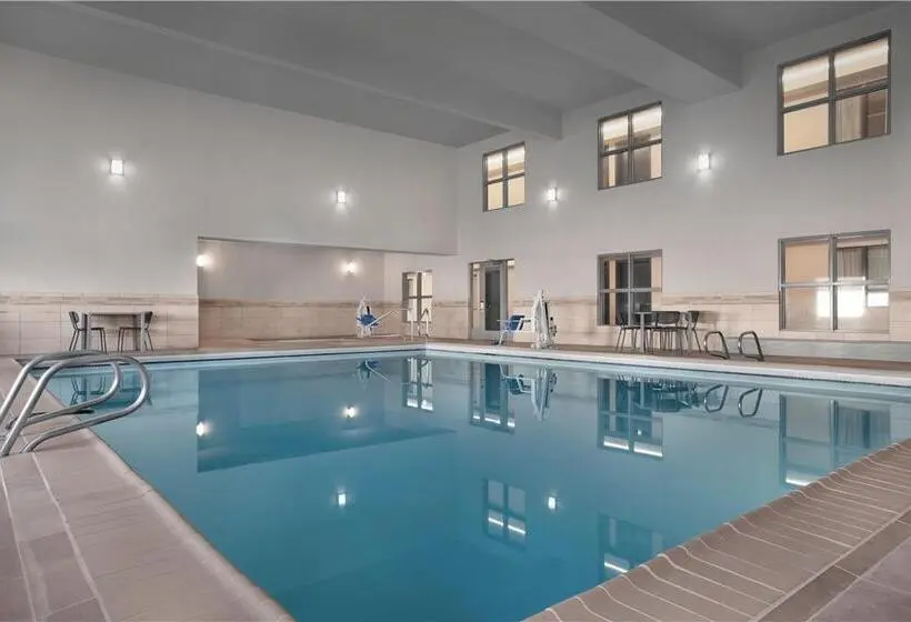 ホテル Best Western Plus Executive Suites Albuquerque