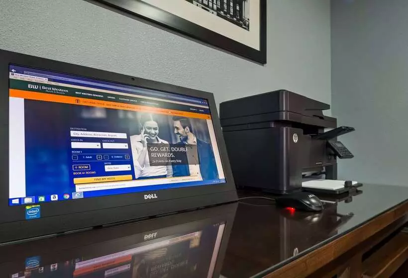 فندق Best Western Shelbyville Inn And Suites Celebration Inn