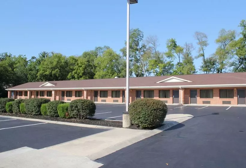 فندق Best Western Shelbyville Inn And Suites Celebration Inn