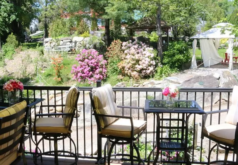 Camden Riverhouse Hotel And Inn