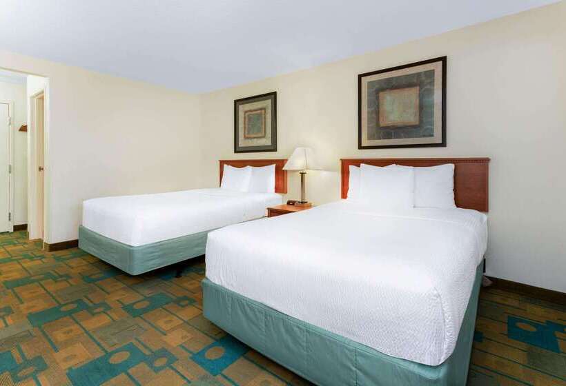 酒店 La Quinta Inn By Wyndham Chicago Willowbrook