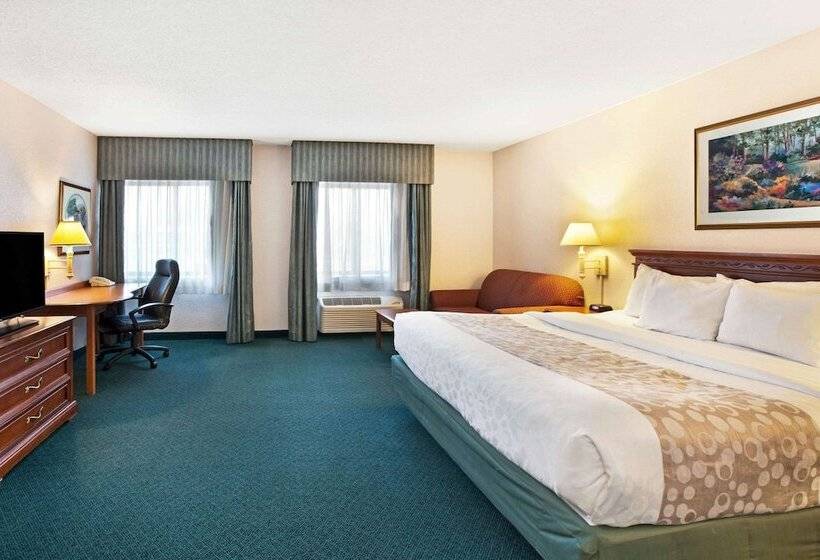 فندق La Quinta Inn By Wyndham Detroit Canton