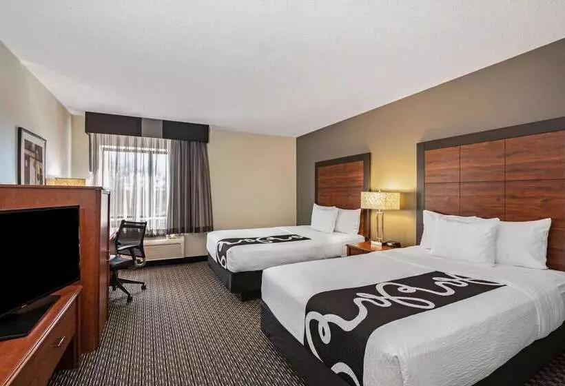 هتل La Quinta By Wyndham N Little Rock   Mccain Mall