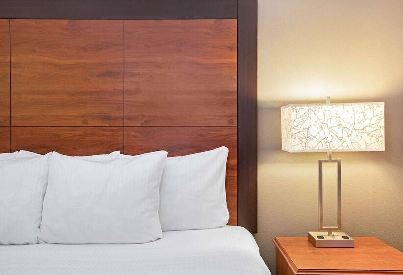 فندق La Quinta By Wyndham N Little Rock   Mccain Mall