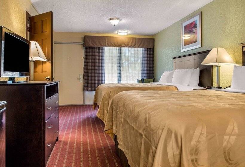 Отель Quality Inn