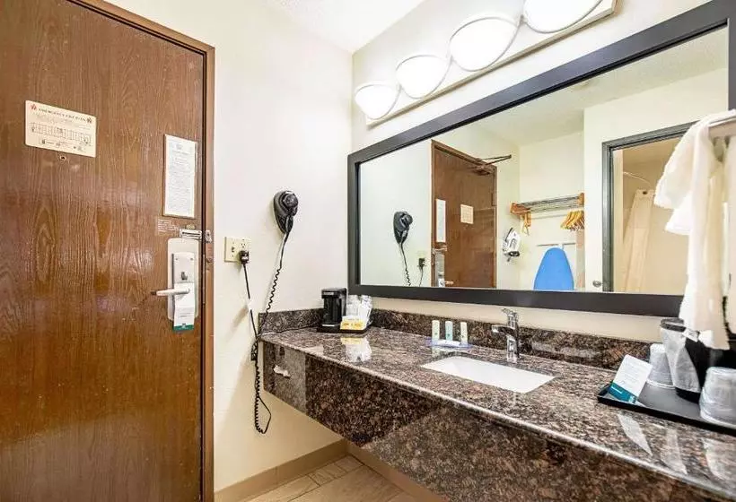 酒店 Quality Inn Milwaukee Route 45