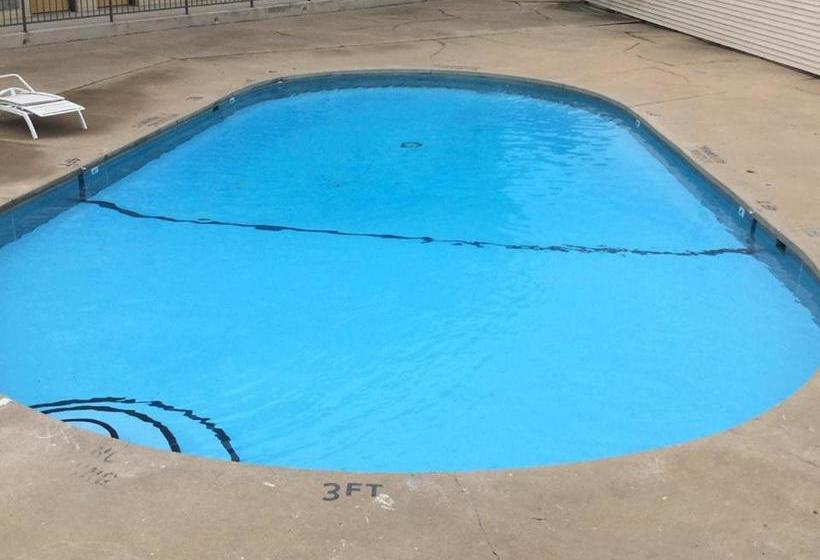 فندق Springfield Inn