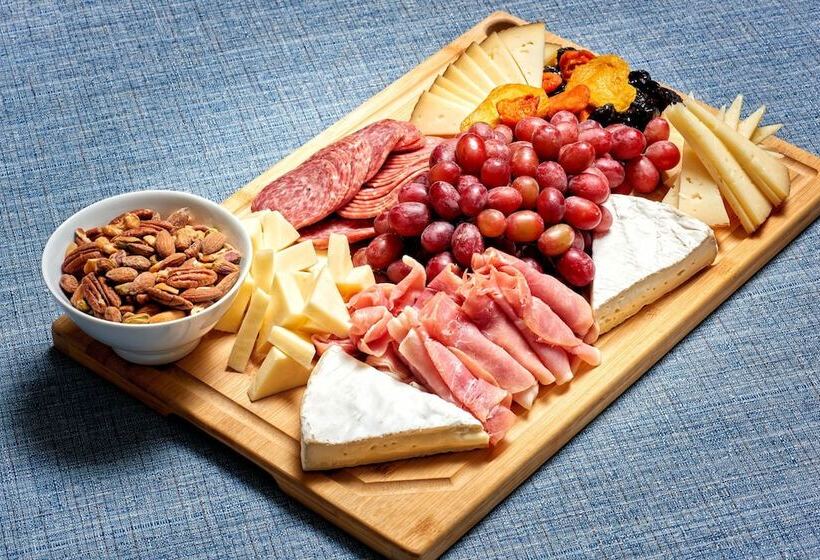 Beach House Hotel At Hermosa Beach