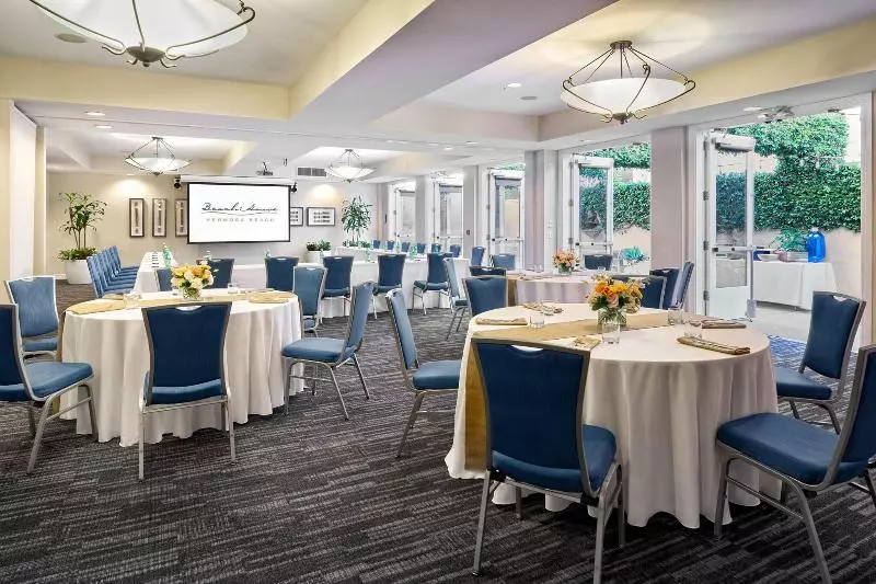 Beach House Hotel At Hermosa Beach