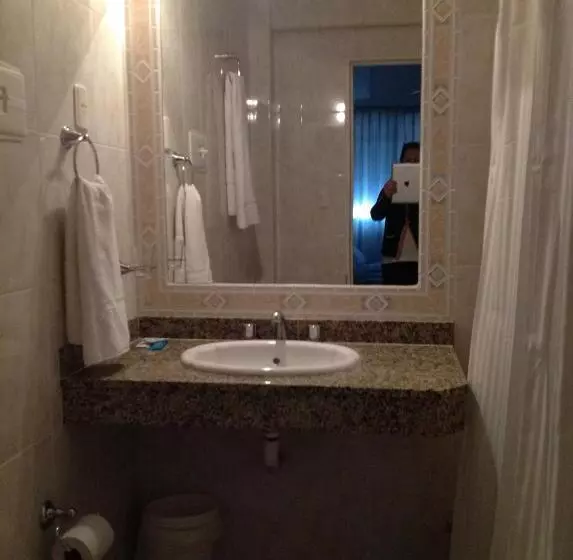 Hotelli Coll Oficial   Bragado Provincia De Bs As