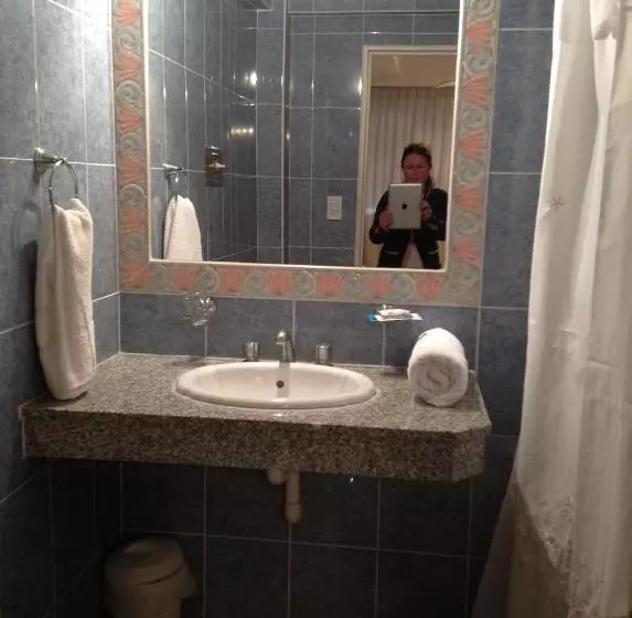 Hotelli Coll Oficial   Bragado Provincia De Bs As