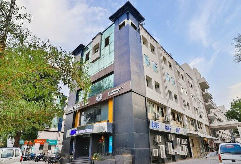 هتل Maple Leaf By Oyo Rooms