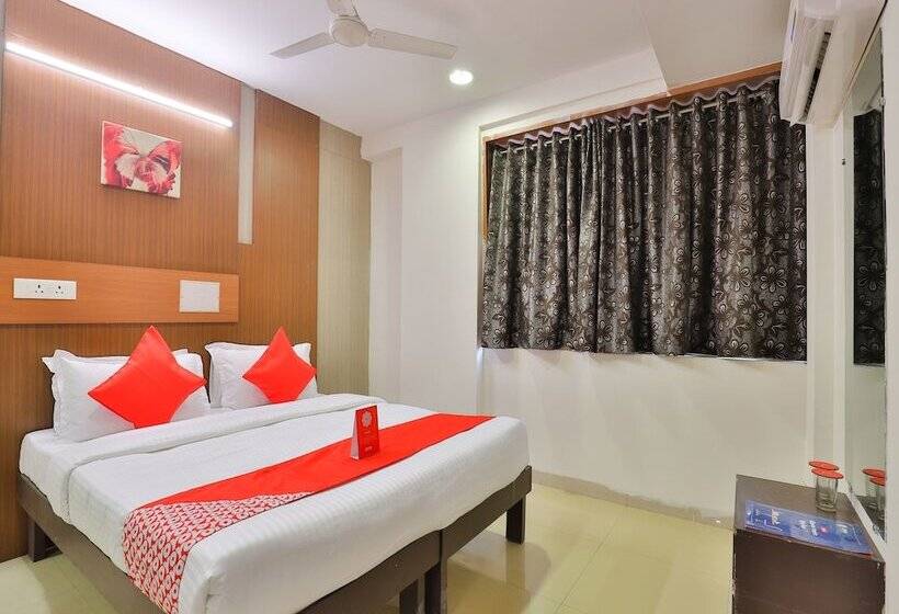 هتل Maple Leaf By Oyo Rooms